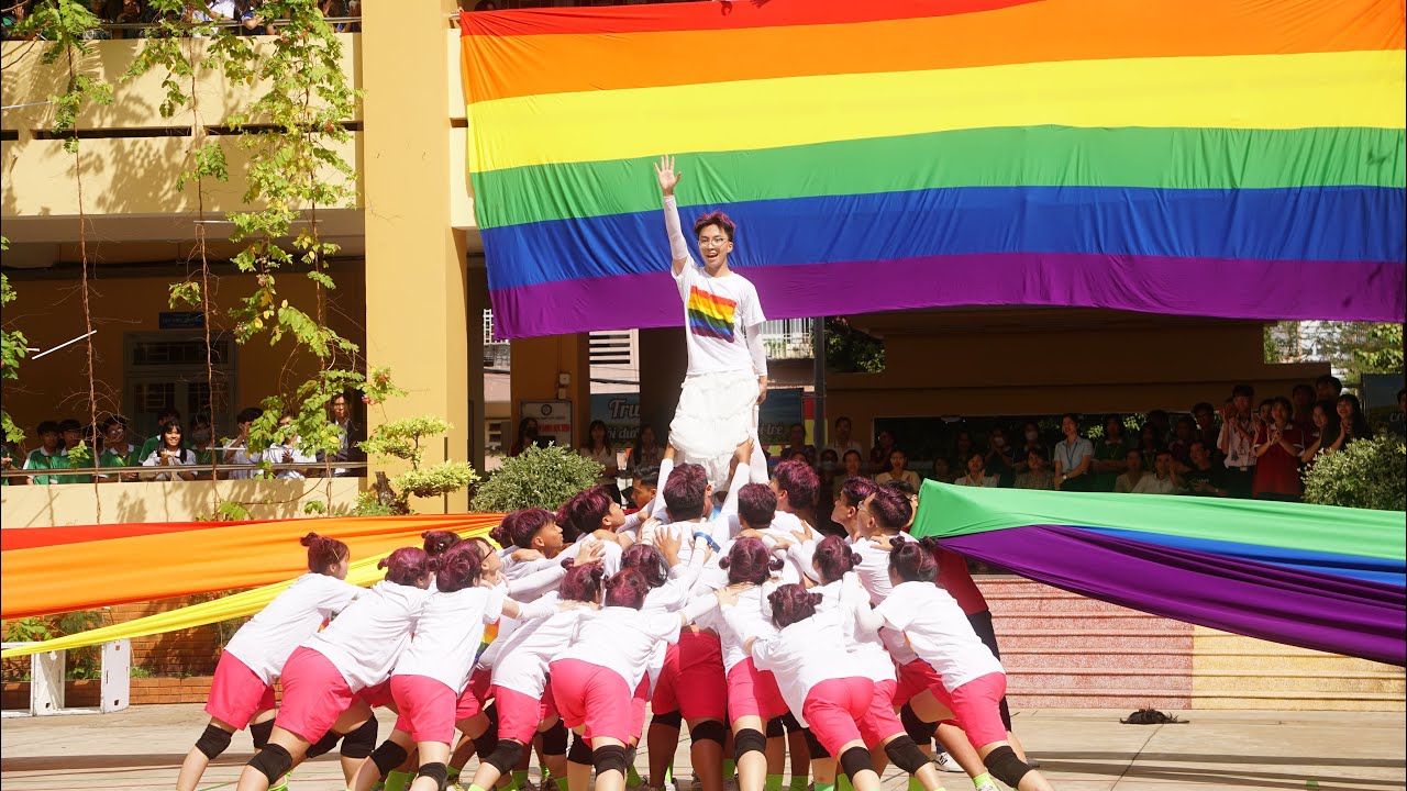 QUÁN QUÂN Flashmob THPT Tây Thạnh 2024 | 11B3 - LGBT