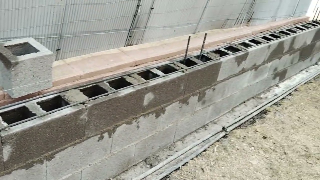 MURO DE BLOQUES DE HORMIGON EN GALAPAGOS/GUADALAJARA