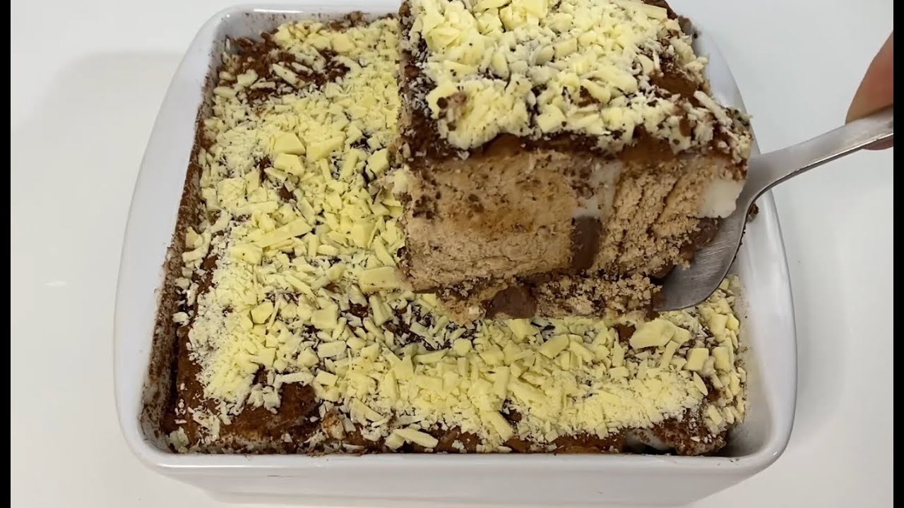 Ce gâteau au chocolat et à la vanille est un truc de ouf:   j'en mange inlassablement!
