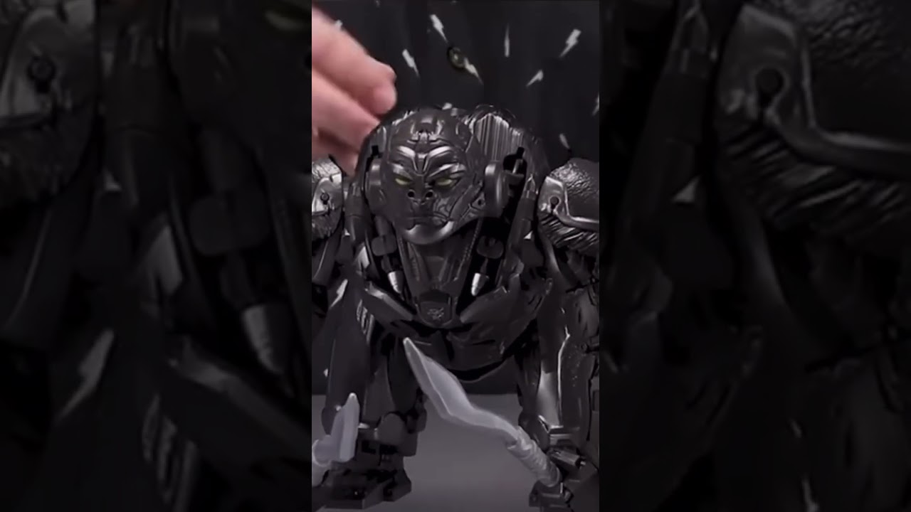 what&rsquo;s y&rsquo;all THOUGHT!?!? ON COMMAND AND CONVERT OPTIMUS PRIMAL??? 🤔 #transformers #riseofthebeasts