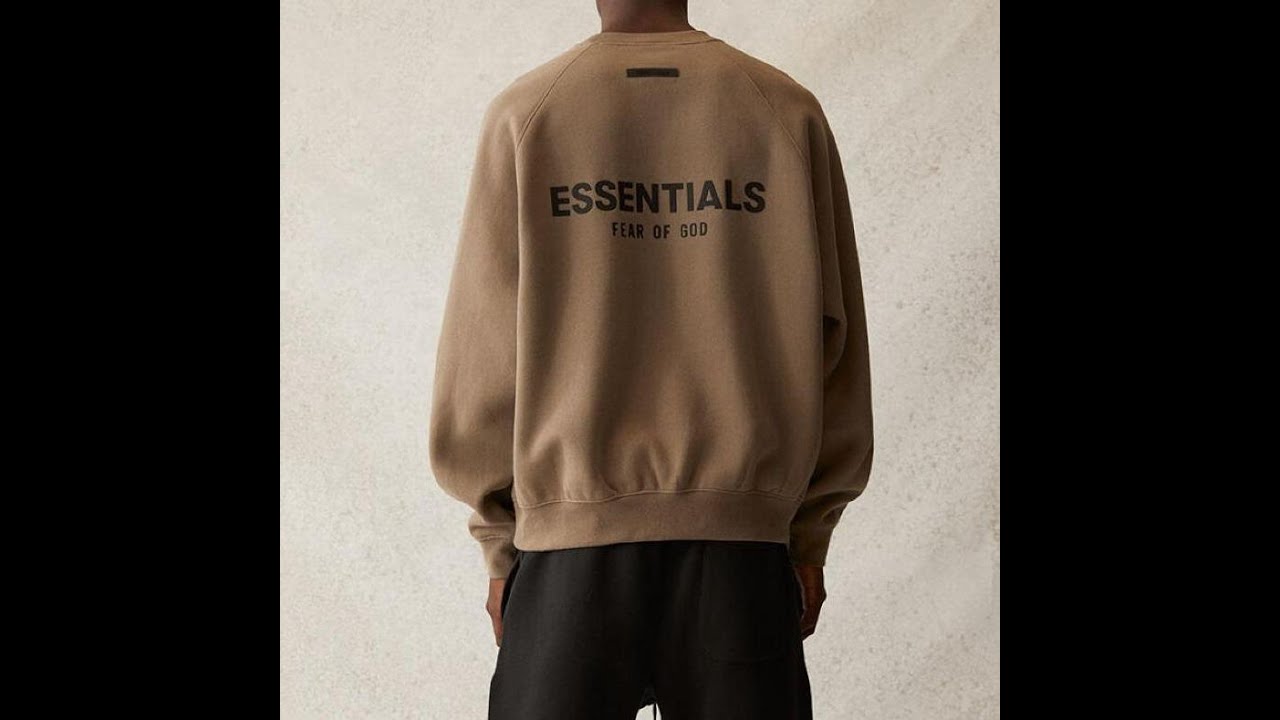 Sweater Essentials ss21 v&agrave; T shirt Essentials ss21 m&agrave;u Moss - C&ugrave;ng xem nh&eacute; mọi người
