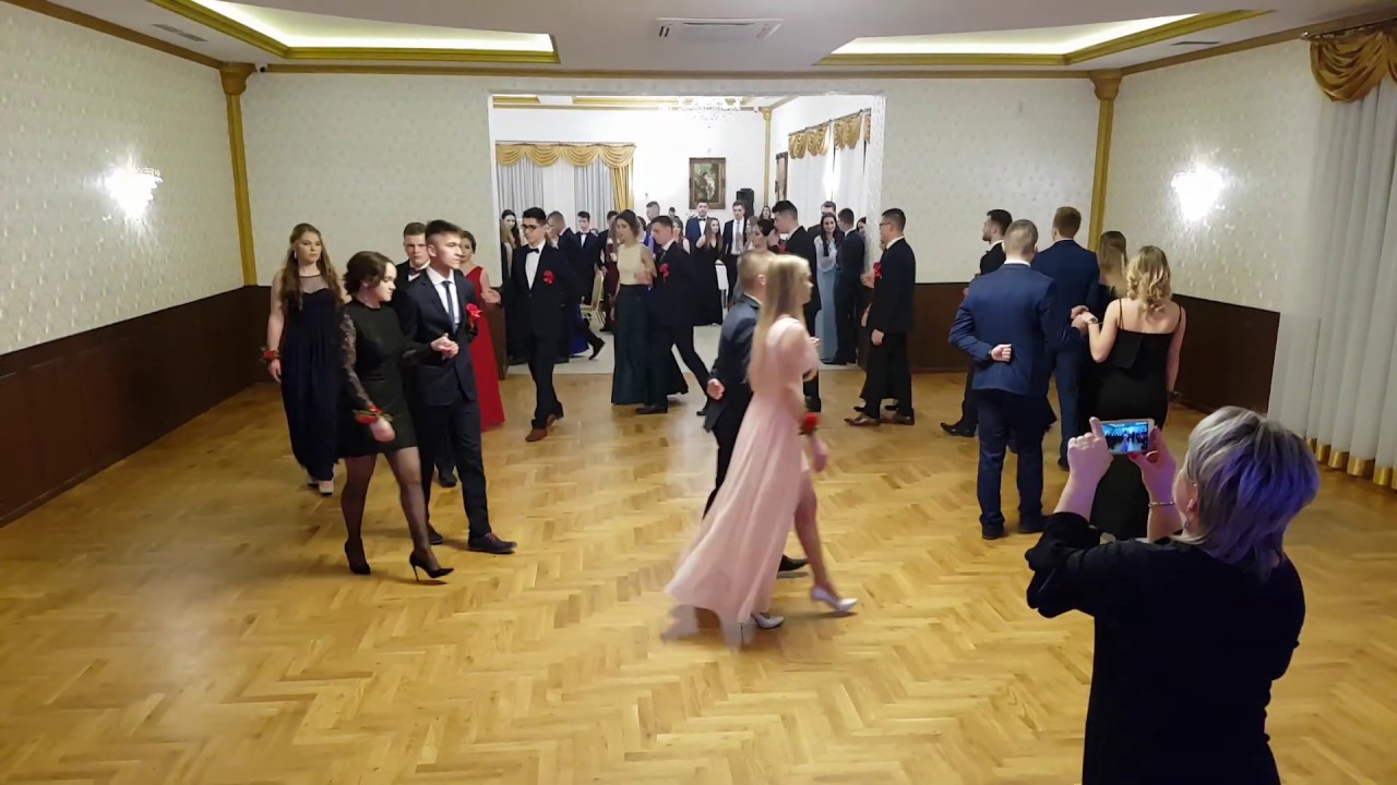 Studniówka 2019 - Polonez klasy 3a
