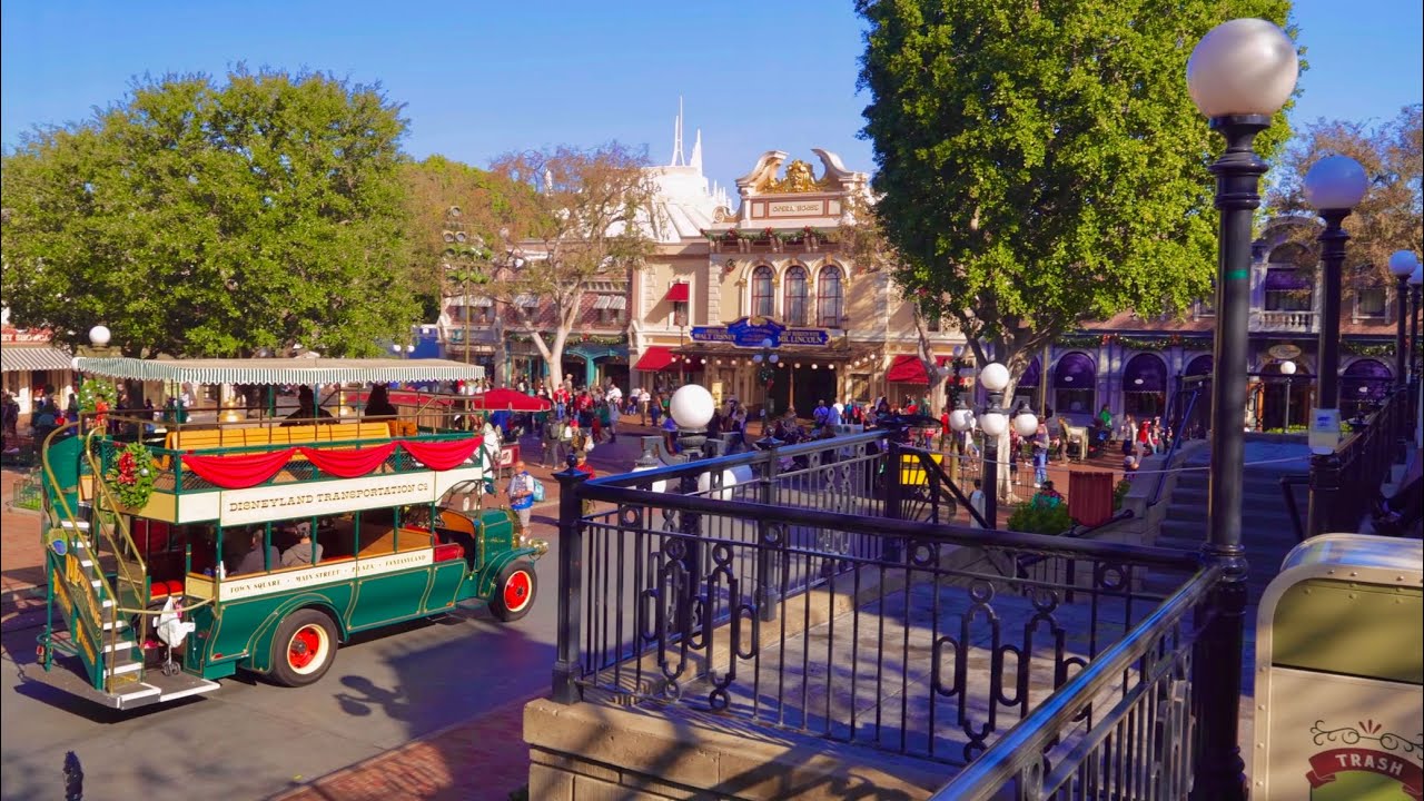 Disneyland Last Month 2025! (1)