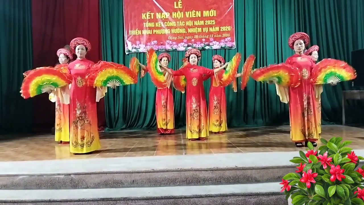 Câu ca quan họ dâng Đảng Bác câu lạc bộ liên thế hệ Đồng Sài