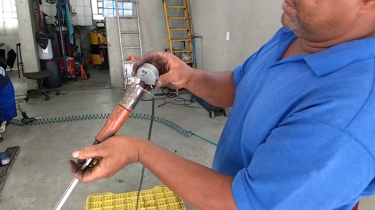Espero giratório com motor de microondas