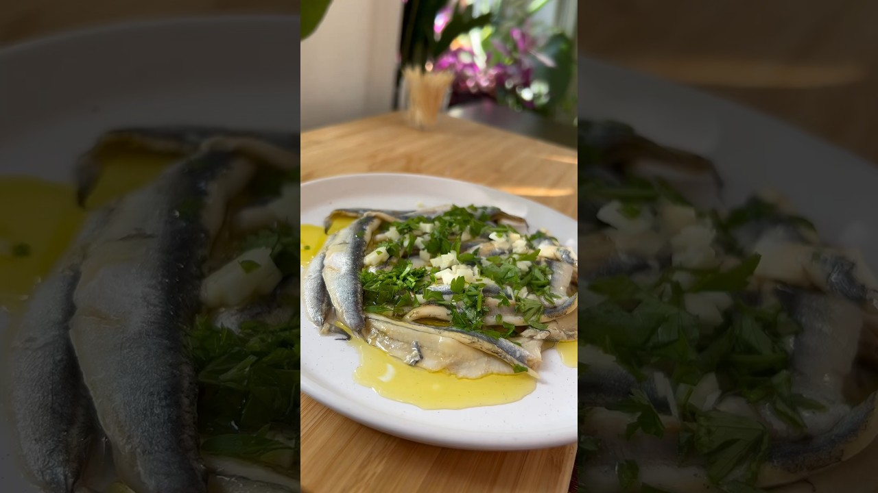 Spanish marinated anchovies #recipe #boqueron #receta #anchovies #mediterraneandiet #foodie