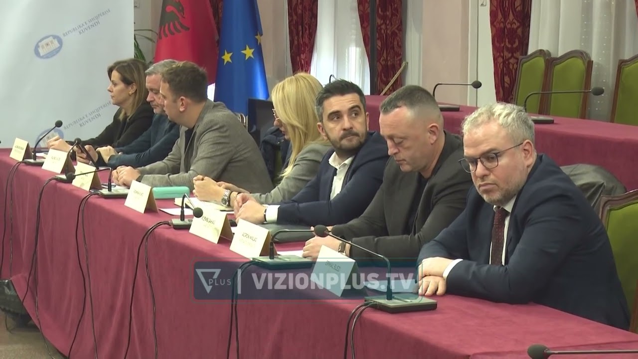 Reforma Territoriale pa opozit&euml;n, PD bojkoton Komisionin, socialist&euml;t do t&euml; marrin shumic&euml;n