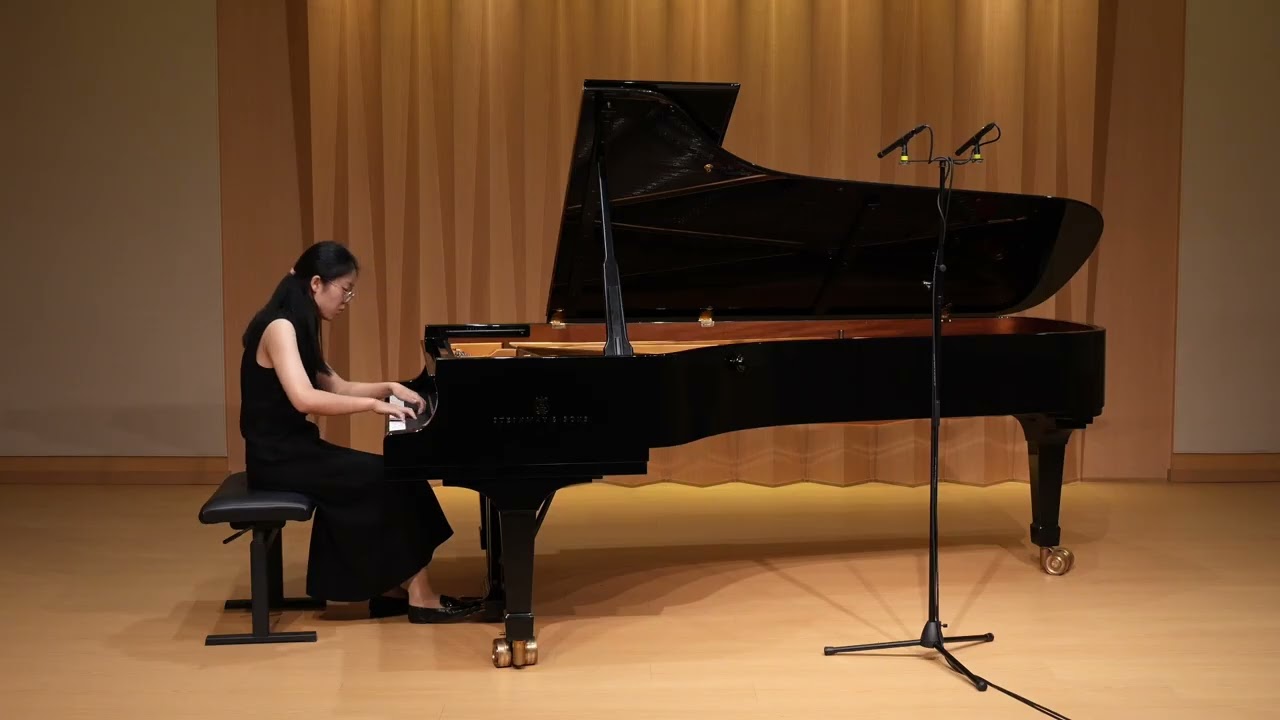 Franz Joseph Haydn：Piano Sonata in A-flat Major, Hob. XVI: 46