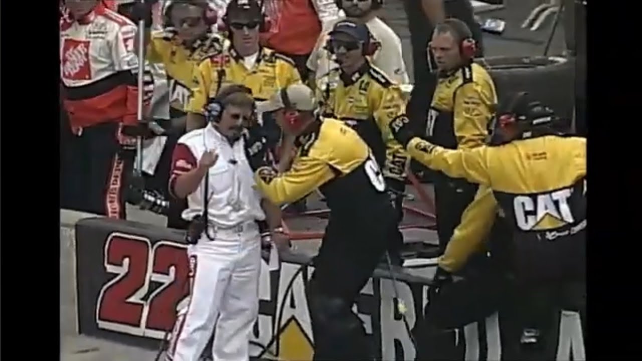 Tommy Baldwin's Stand That He Has 5 Tightened Lugnuts - 2000 Global Crossing at the Glen