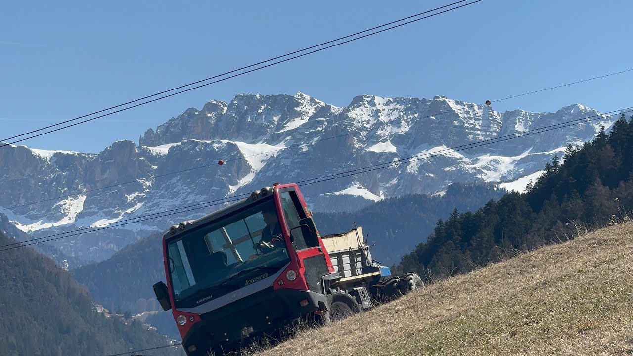 Miststreuen in den Dolomiten – Caron CTS 110