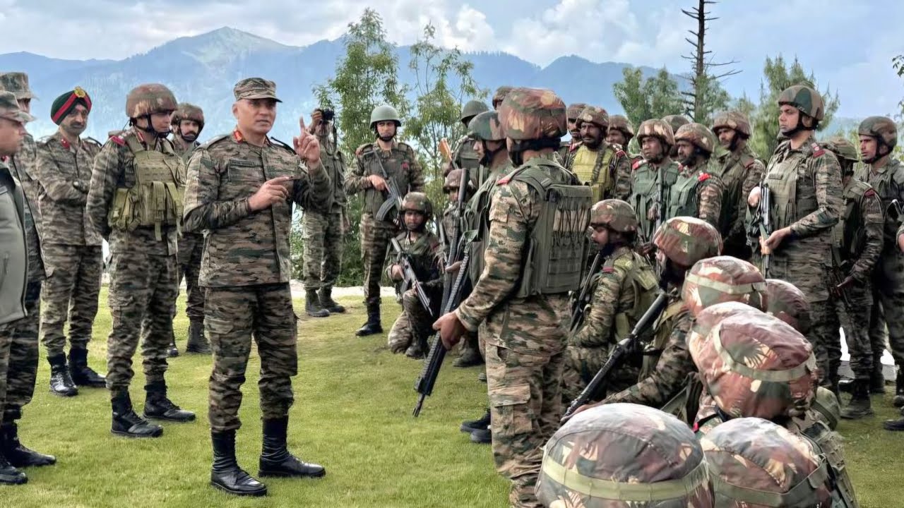 North Kashmir: COMMANDER meets BIHAR Regiment posted along the LOC
