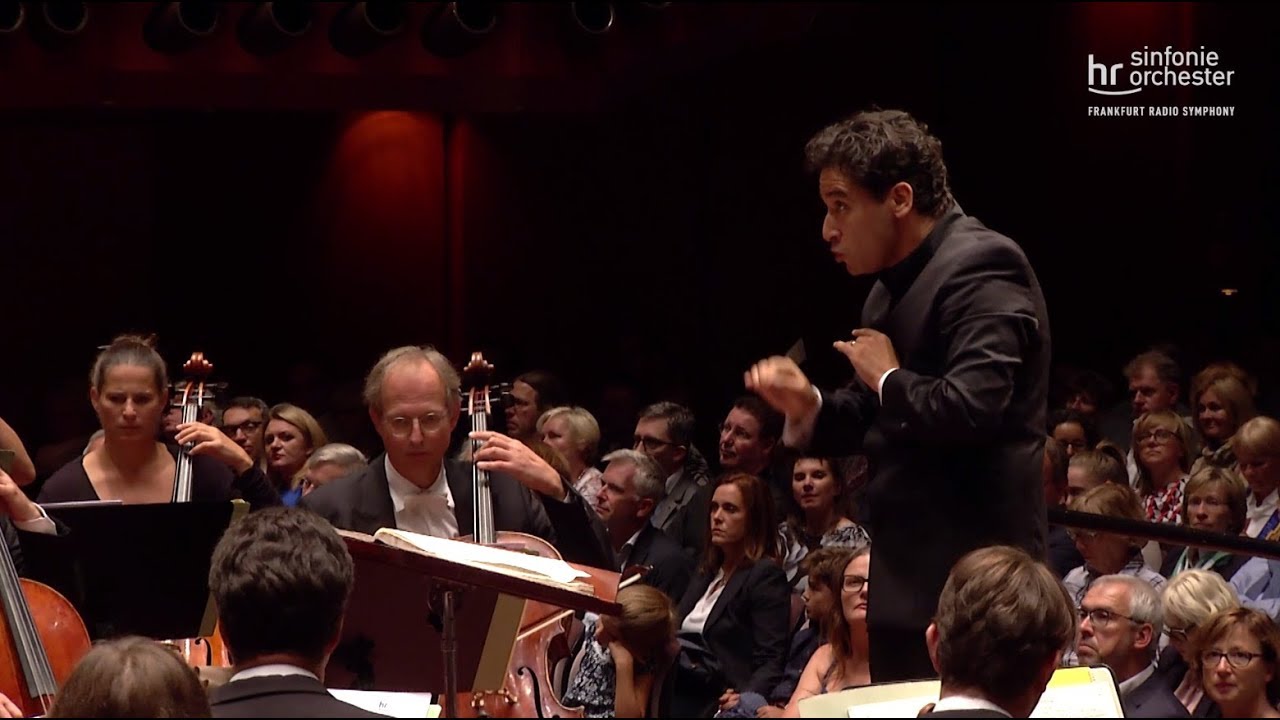 Strawinsky: Petruschka (Fassung 1947) ∙ hr-Sinfonieorchester ∙ Andrés Orozco-Estrada