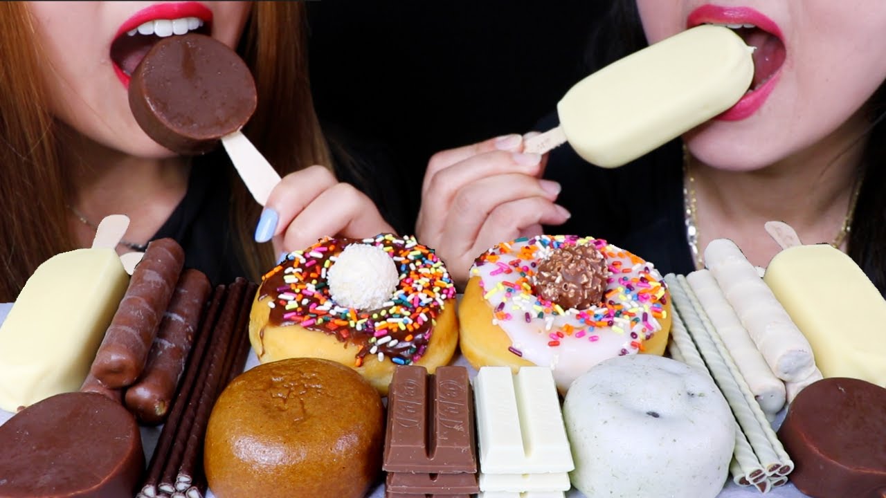 ASMR MILK + WHITE CHOCOLATE (CHOCO ROLLS, DONUT, MAGNUM ICE CREAM, KITKAT) 리얼사운드 먹방 | Kim&Liz ASMR