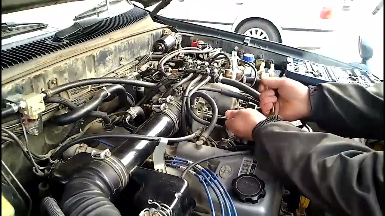 Toyota 3RZ-FE valve clearance check & adjustment + valve cover gasket replacement