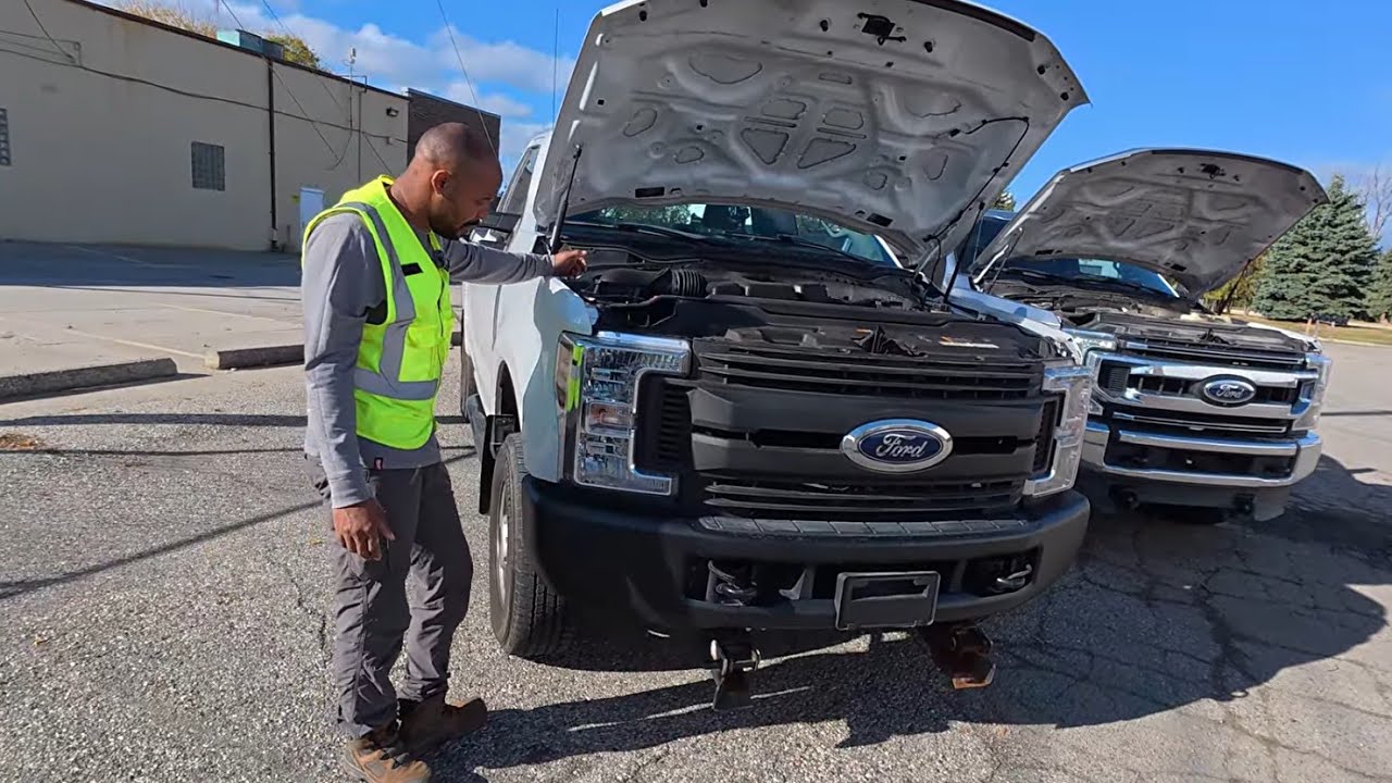 FORD 7.3 Godzilla v8 против более старого 6.2 GAS. Какой из них лучше?
