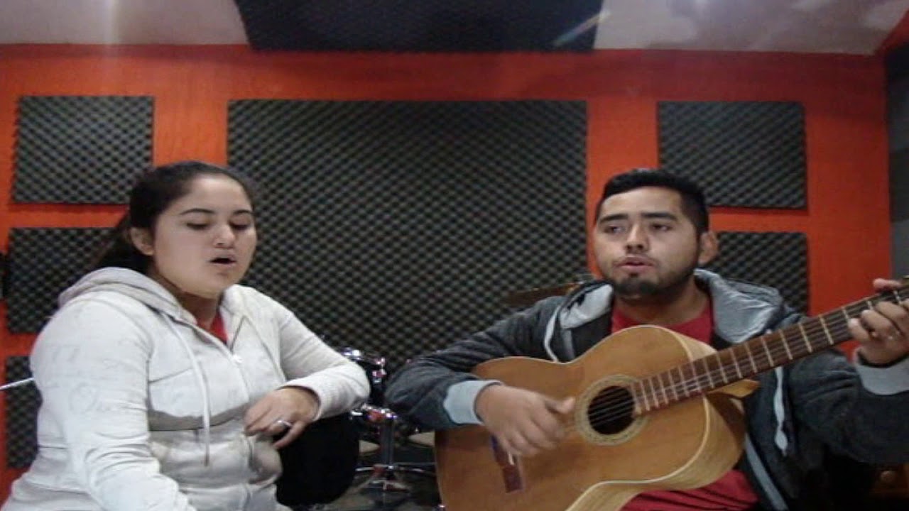 Vino y Pan - Sinai / Canto de Ofertorio