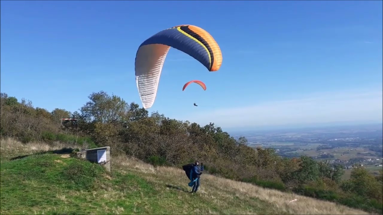 Robert QUICOT  Tassin Parapente    LA FERME SAINTE MARIE   21 Octobre 2024