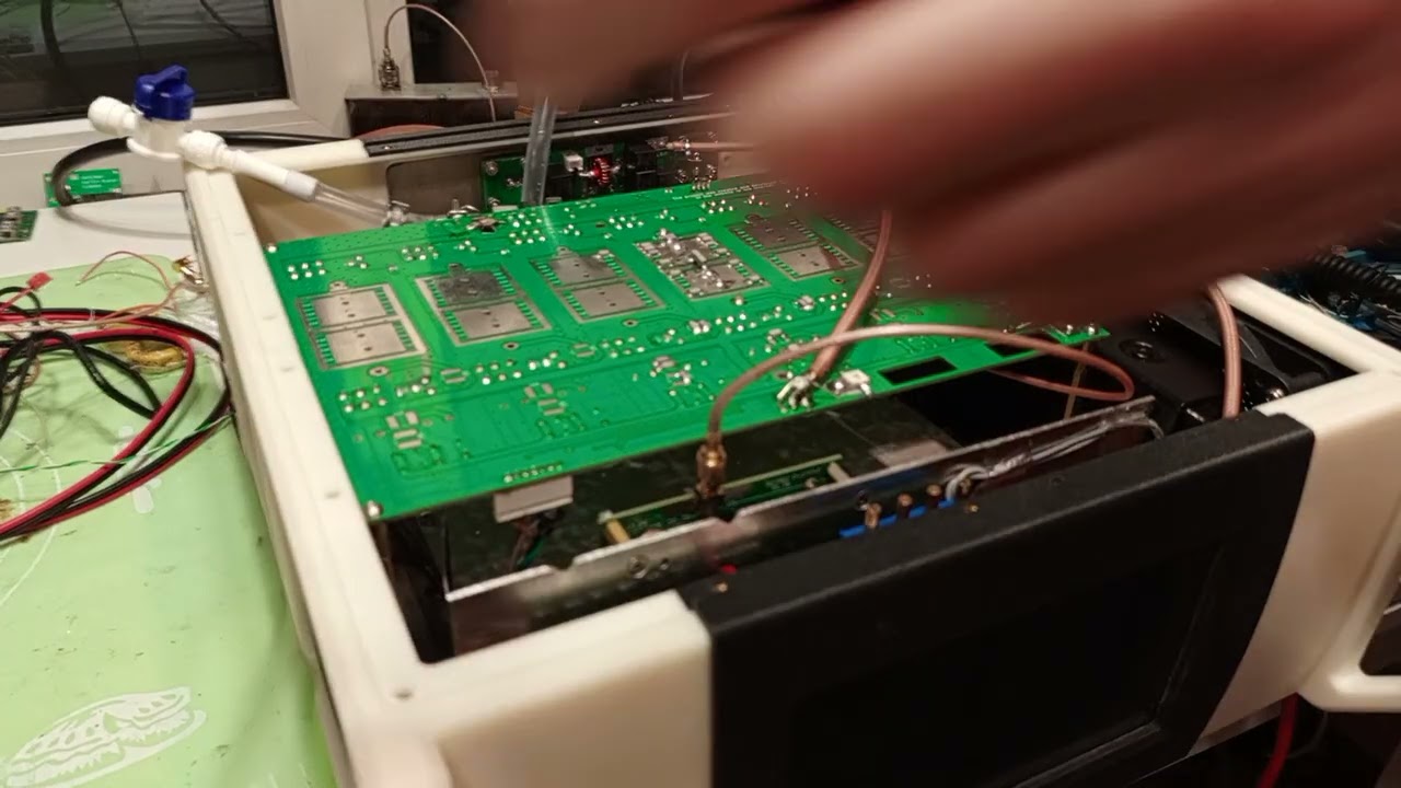 УМ 2квт, заменил тройники и залил жидкость, но пока 2квт нету. 