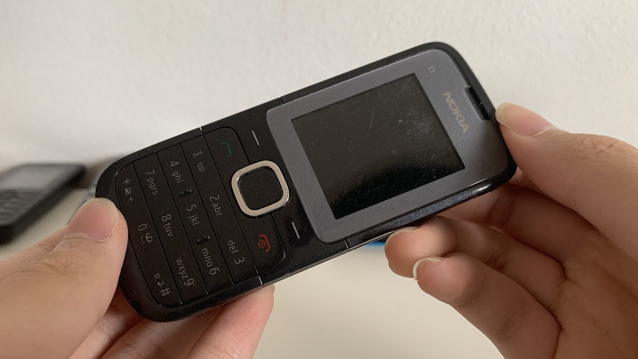 Nokia C1-01 | Review & Games!