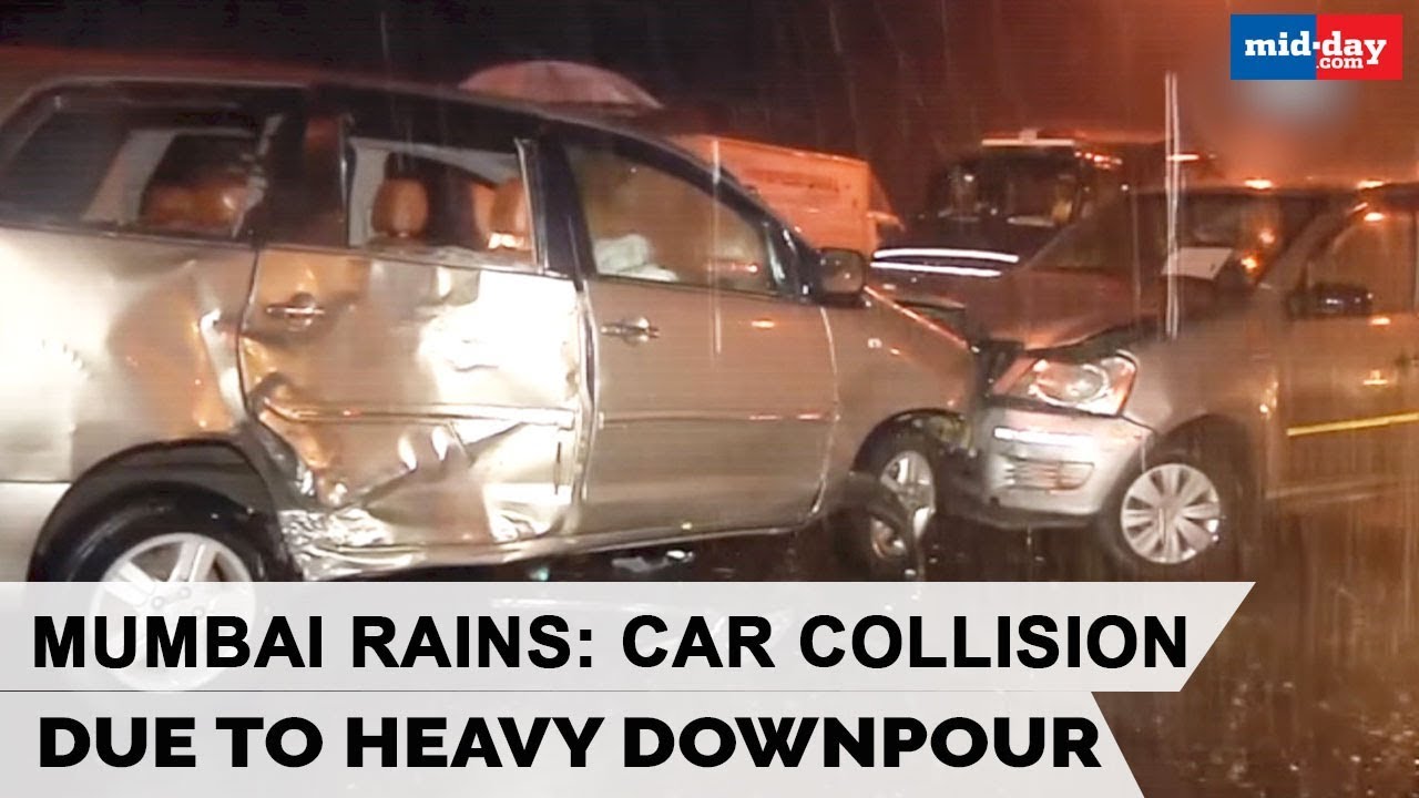 Car Collision Due to Heavy Downpour | Mumbai Rains