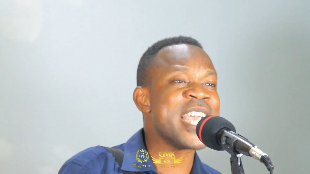 JE SUIS UN DROLE D'OISEAU - Goel MAPOKO