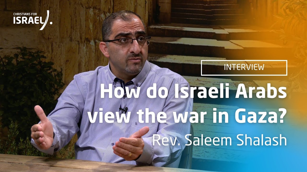 How do Israeli Arabs view the war in Gaza?