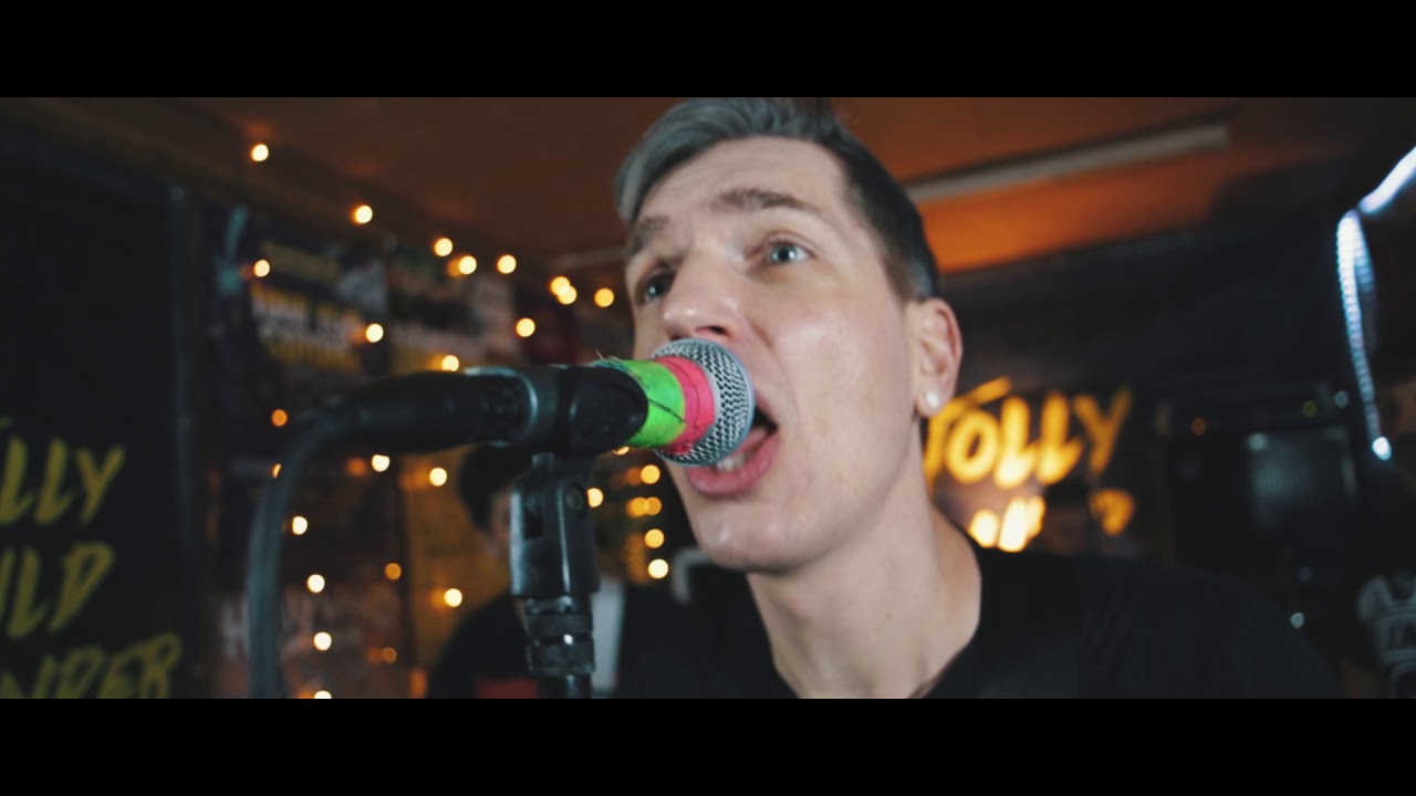 Holly Would Surrender - Twenty One (Official Video)