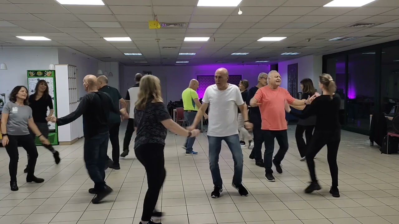 ריקוד הנעורים האבודים.