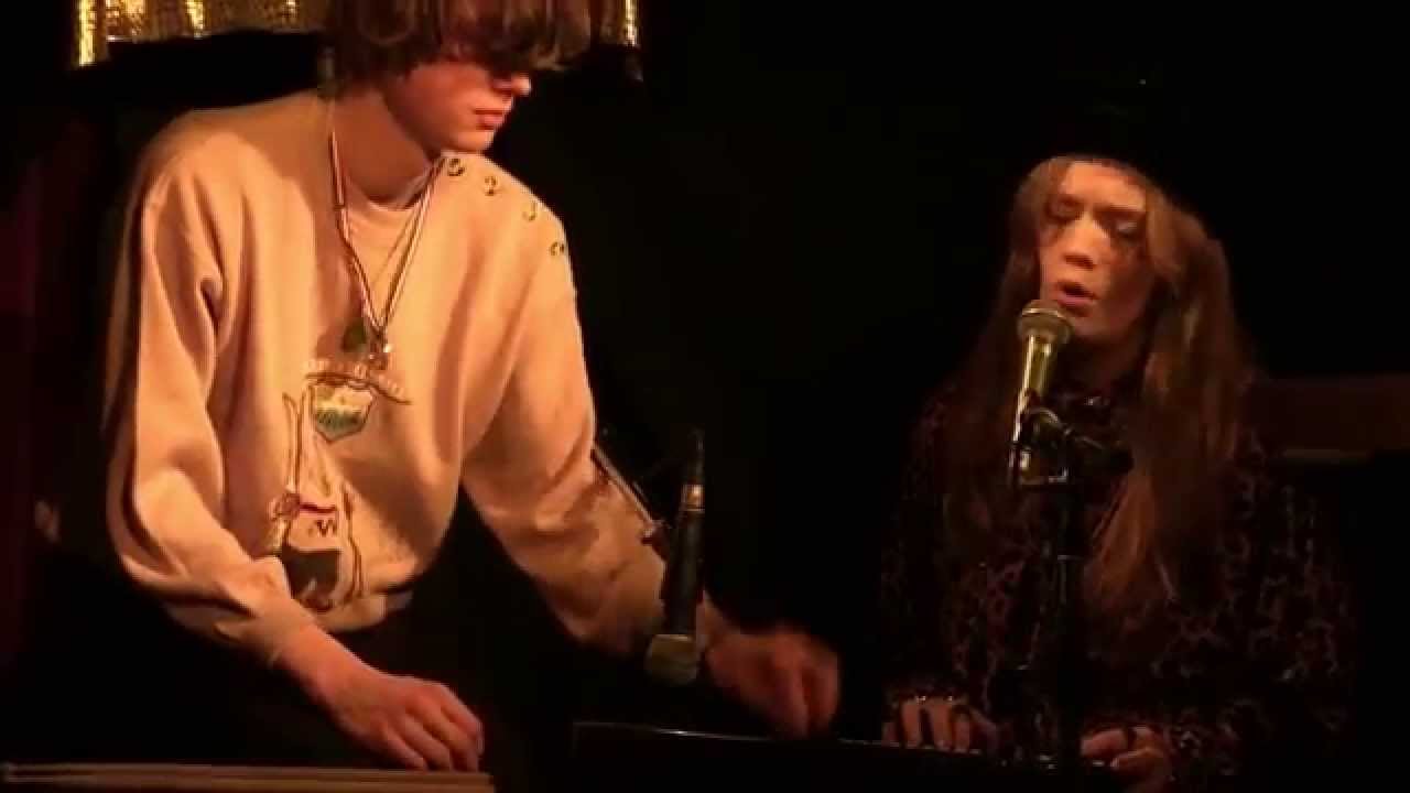 [HQ Sound] ALLYSON EZELL &agrave; L'Alimentation G&eacute;n&eacute;rale de Paris (Live 18-02-2015)