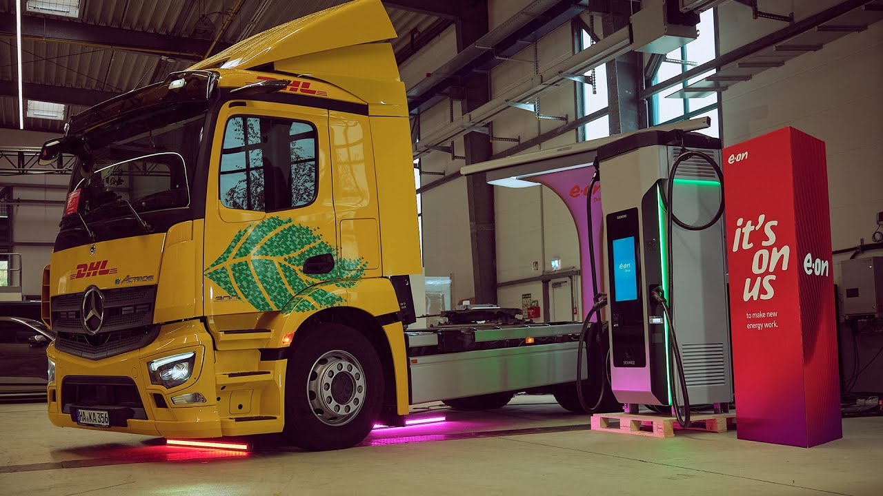DHL Freight mit dem Mercedes-Benz eActros 300 auf dem eTruckathon 2024