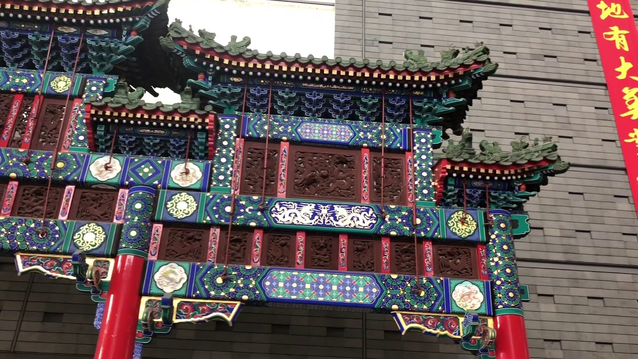 Tourist voiceover with a story - Capital museum, Beijing, China
