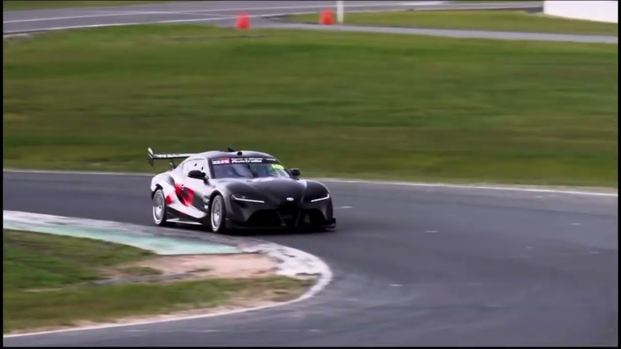 Toyota&rsquo;s New V8 Supra Spotted Testing