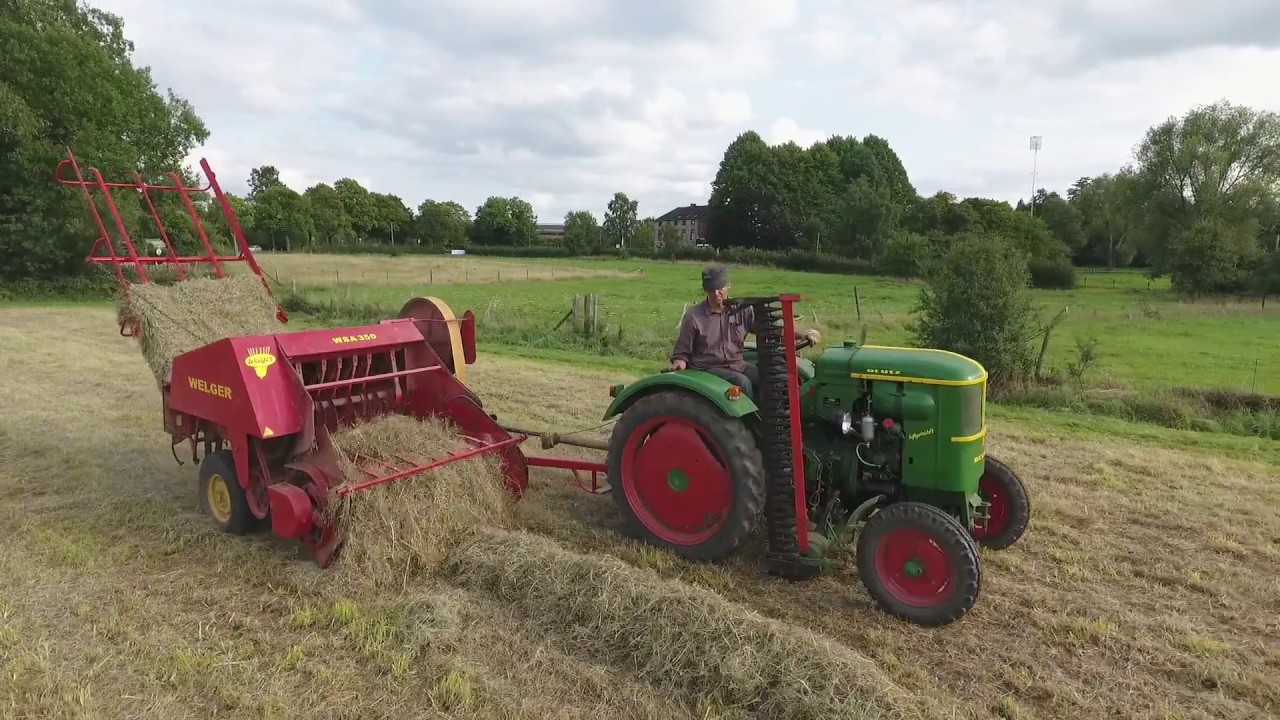 Deutz F1L514 und Aufsammelpresse Welger WSA 350