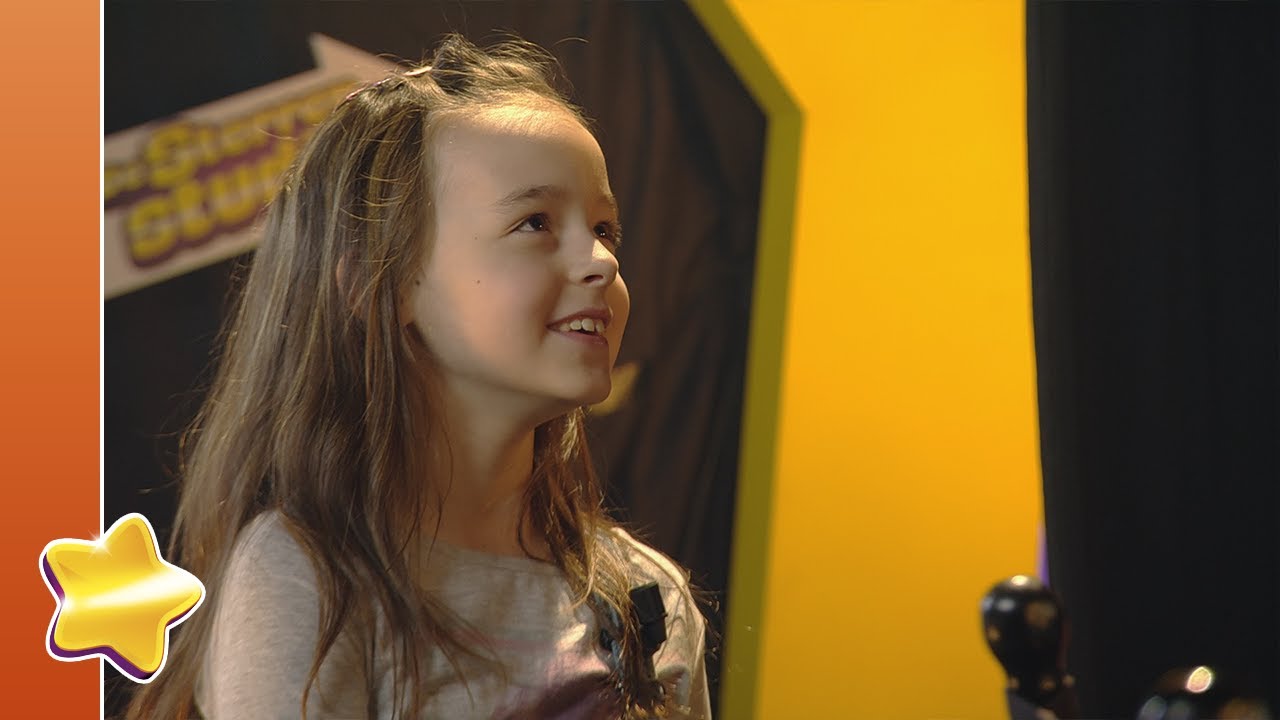 Robin en Lotte glinsteren op het podium! - De Sterrenstudio | Studio 100 Kids