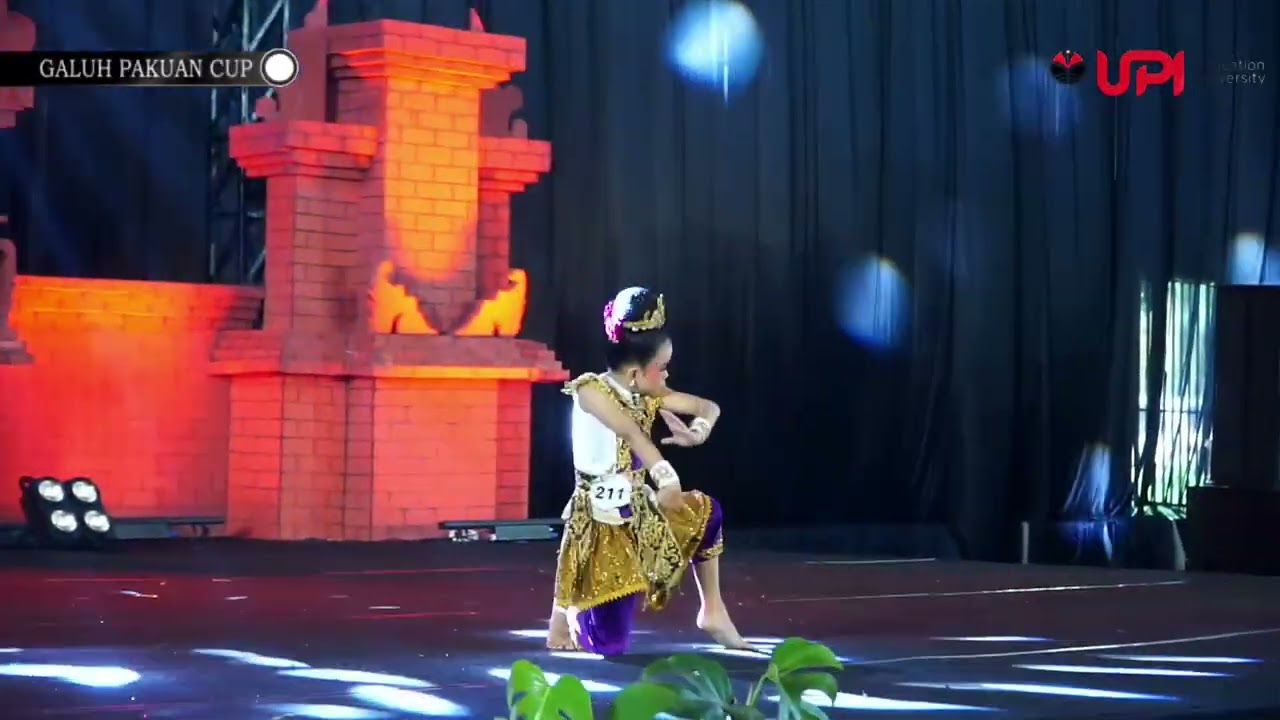 PENAMPILAN NO PESERTA 211   SANGGAR DANGIANG LARAS KATEGORI PESERTA TUNGGAL KADET