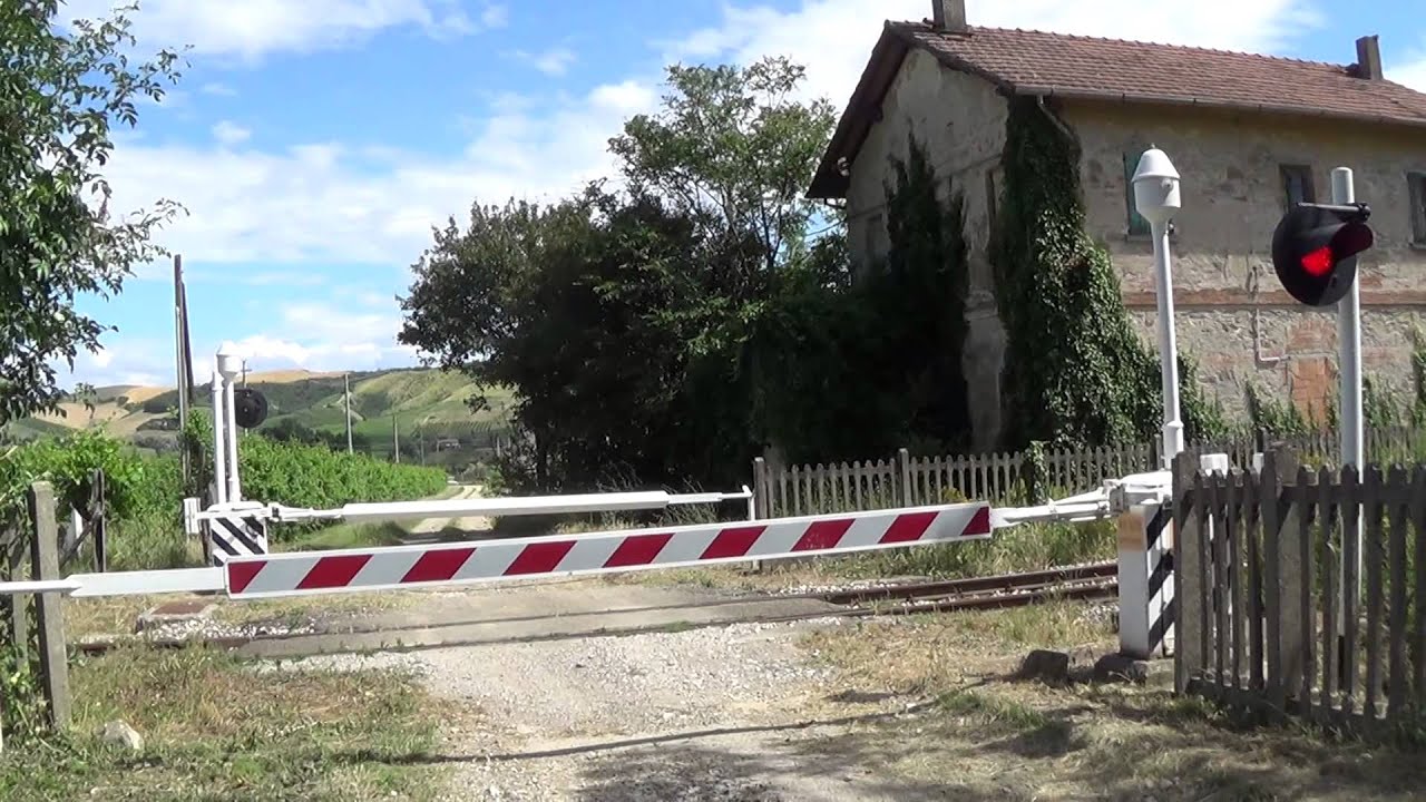 Passaggio a livello di via San Ruffillo - Brisighella (RA) / Level Crossing / Bahnübergang