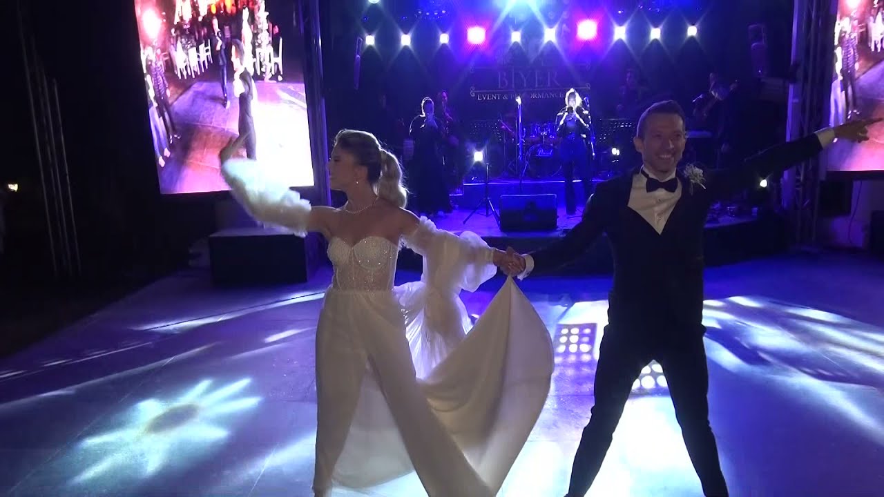 AMAZING WEDDING DANCE EVER 2021! TUĞÇE & CENK | A Thousand Years | Bachata | Jailhouse Rock
