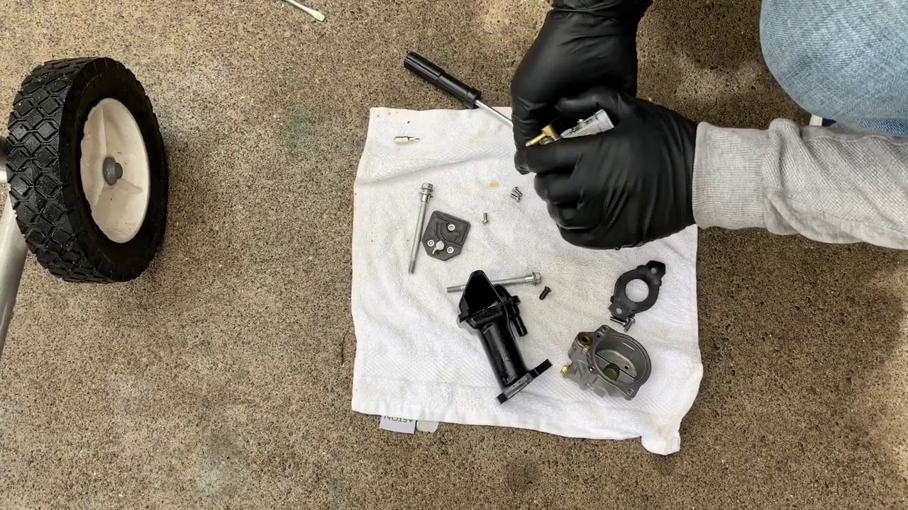 雅马哈9.9船挂机化油器的清洁保养
