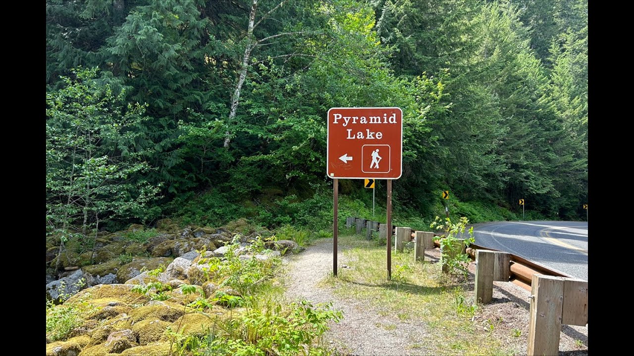 Hike to Pyramid Lake, North Cascade Mountains  |  4.2 miles, May 2023
