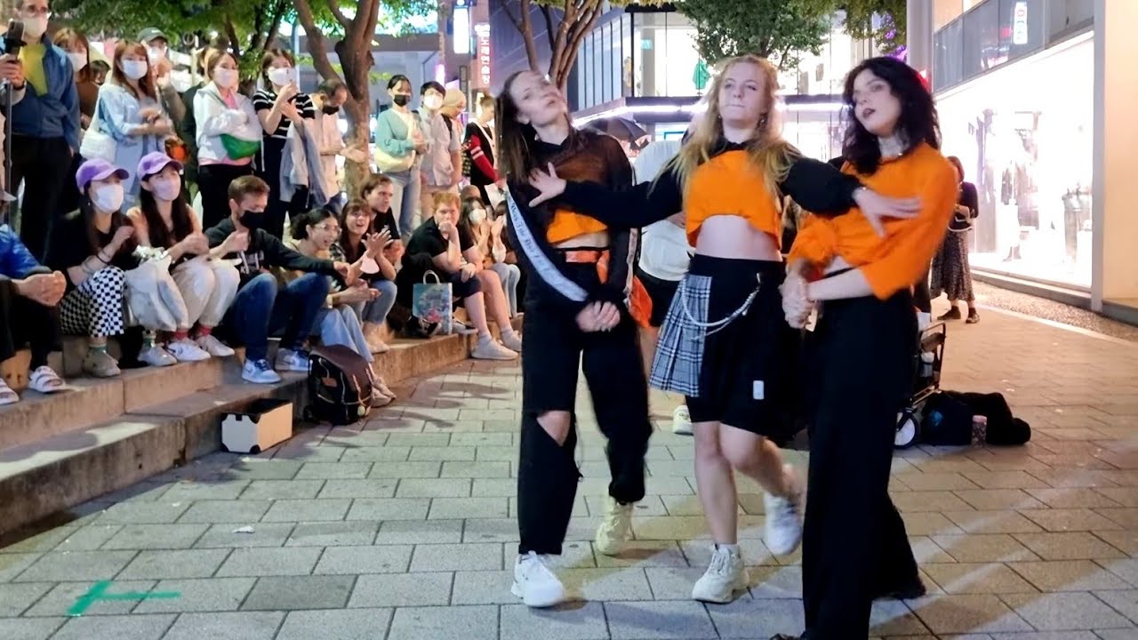 MONDAY. BLACK MIST. DYNAMIC SUPERB BUSKING. HONGDAE [ZOO]