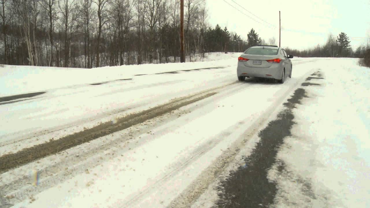2011 Hyundai Elantra Video Review