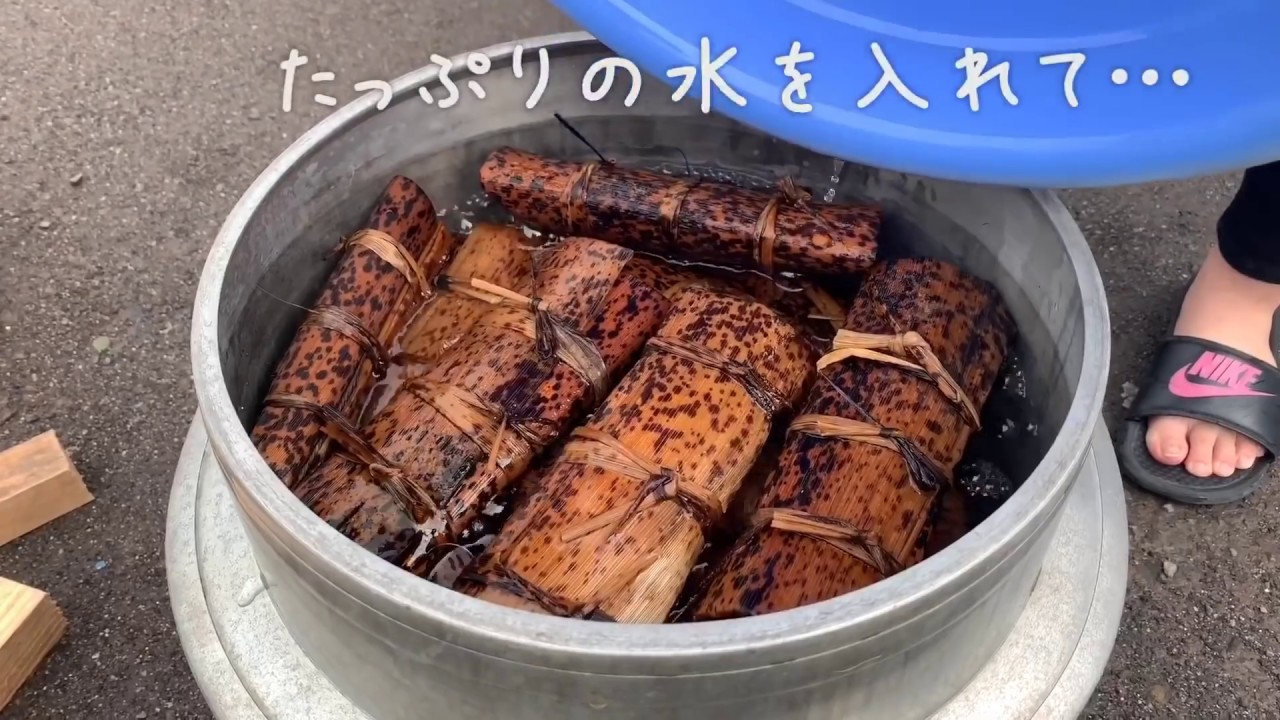 姑と一緒に「あくまき」作り　鹿児島弁がわかるかな？