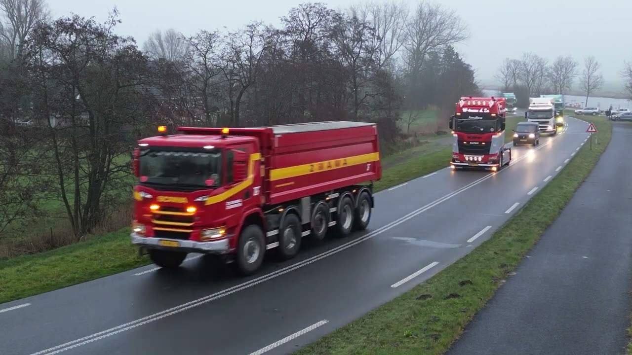 Indrukwekkende Rouwstoet van vrachtwagens voor Appie 14 12 2024