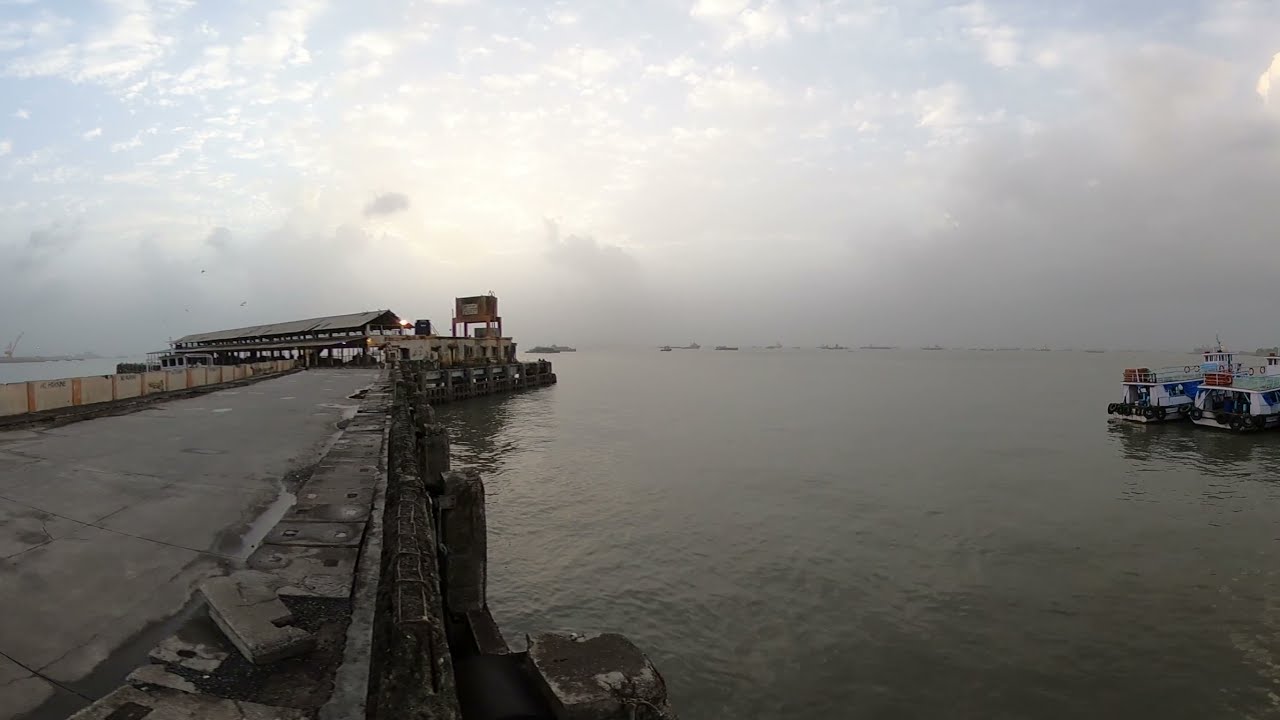 Morning 360 at Bhaucha Dhakka (Ferry Wharf):Mumbai&rsquo;s Biggest Fish Market, Princess Dock.