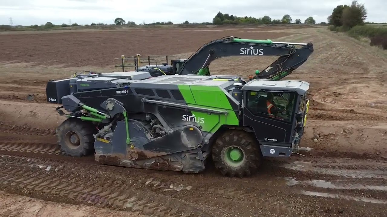 Sirius Team design and create upgraded access road. Stabilisation and construction.