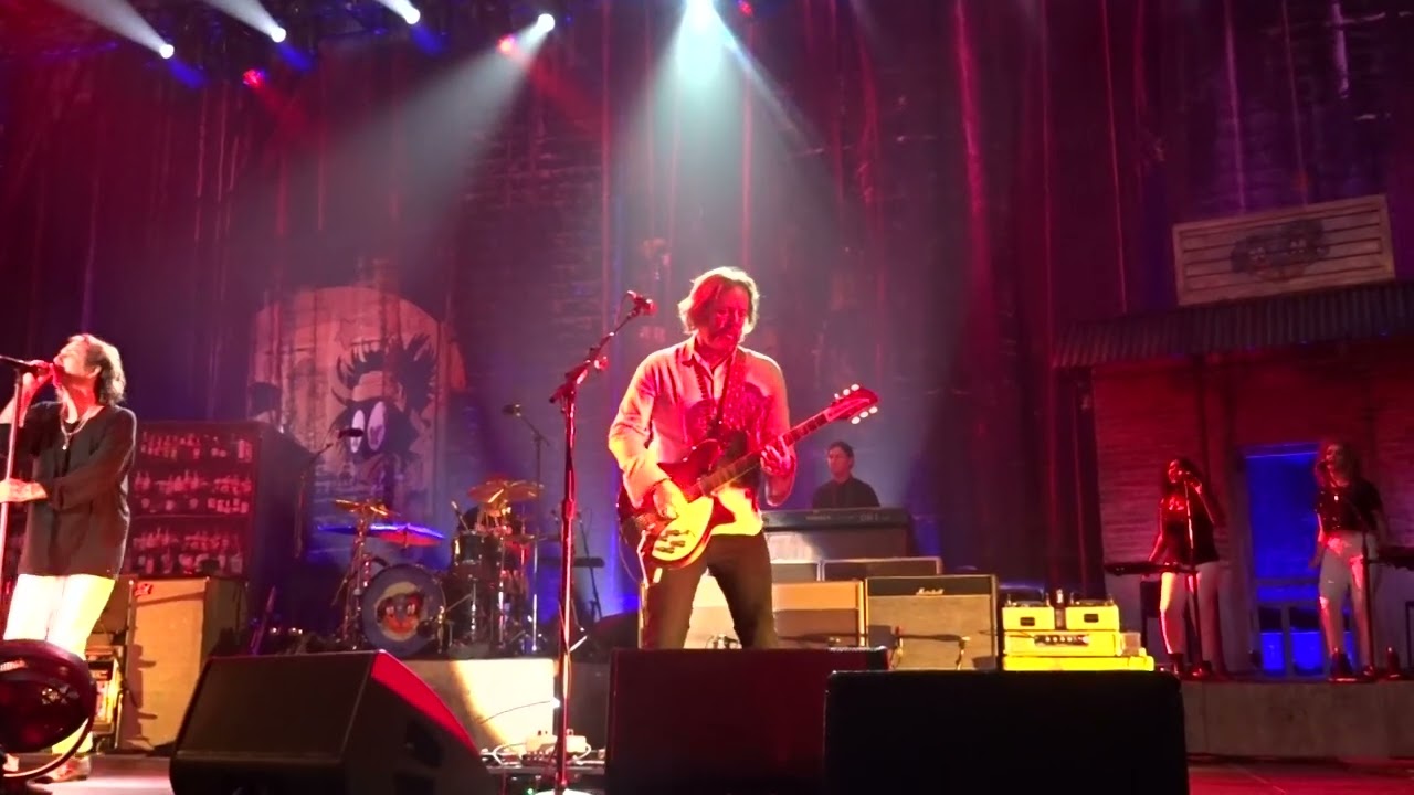 THE BLACK CROWES - Rock & Roll // LIVE // Bochum Germany . 2022