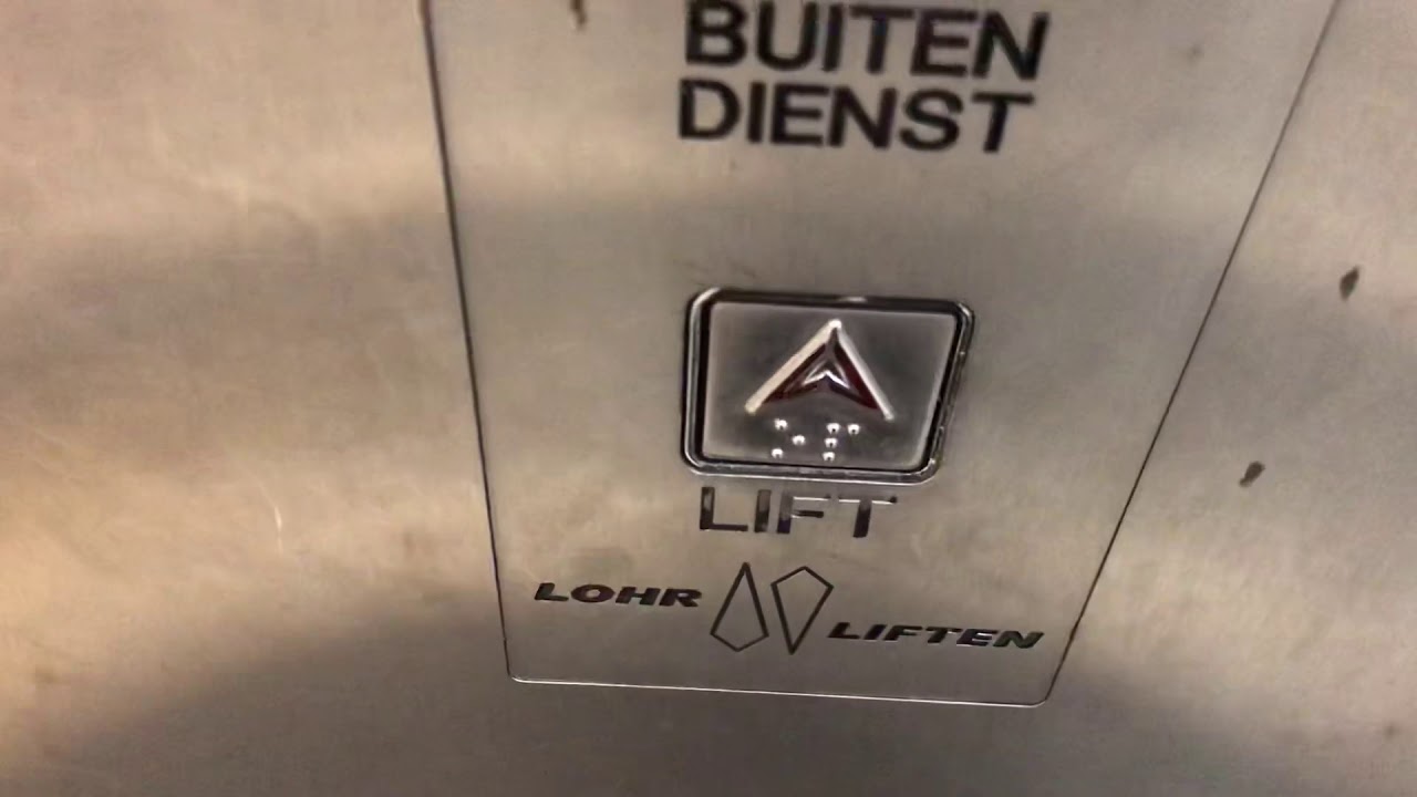 Met de Lift naar 0 Hal op Station Venlo