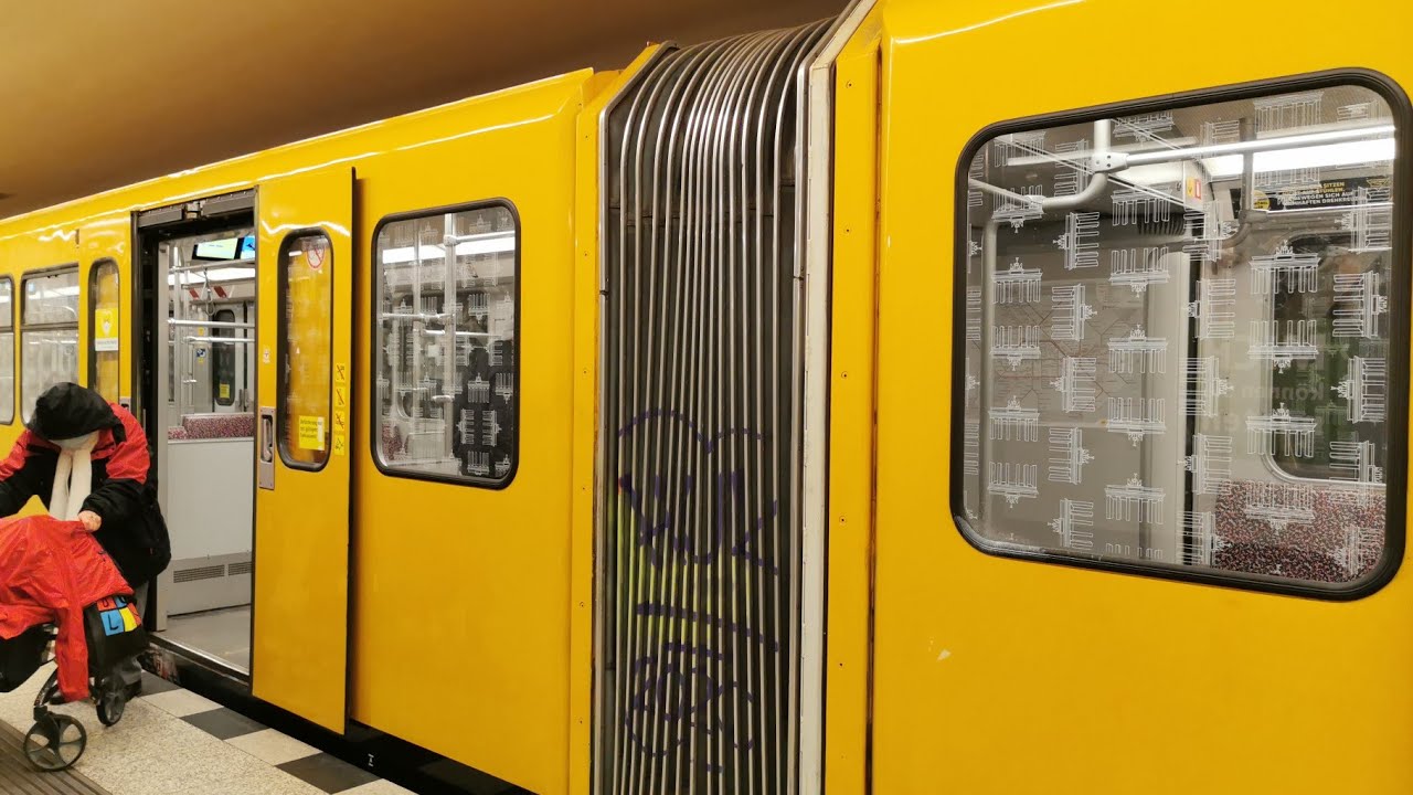 U-Bahn Berlin Impressionen der Einheit 2770/2771 mit offenen Übergang [HD 1080p]