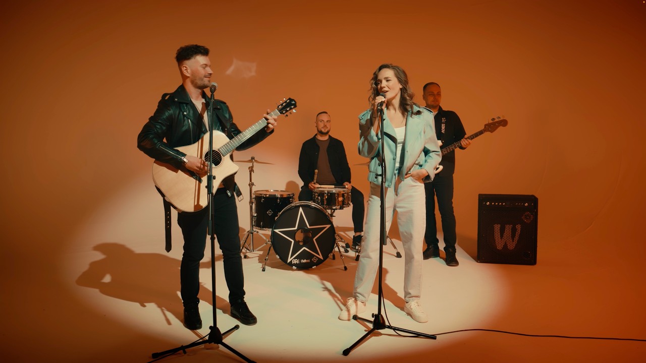 S&aacute;m Sebou & Lucie Vondr&aacute;čkov&aacute; - Sme pre seba stvoren&iacute;