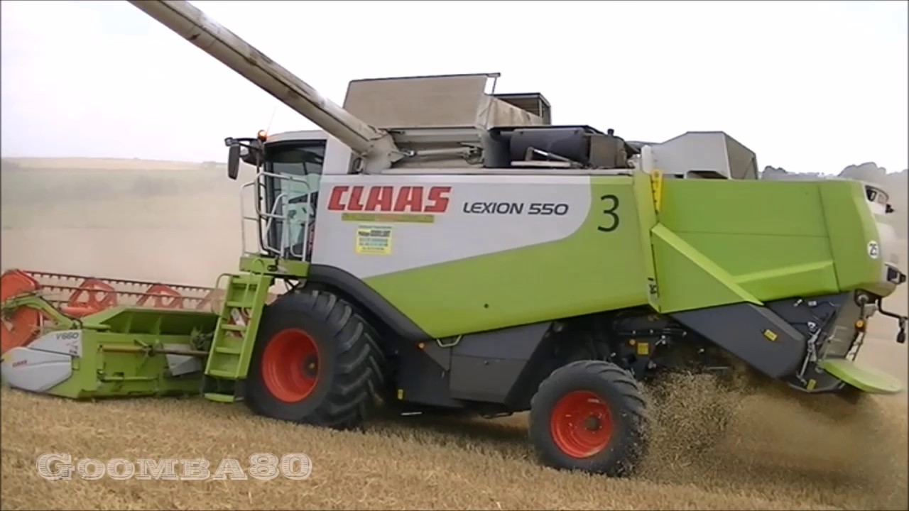 2 Claas Lexion &agrave; la moisson - 2017